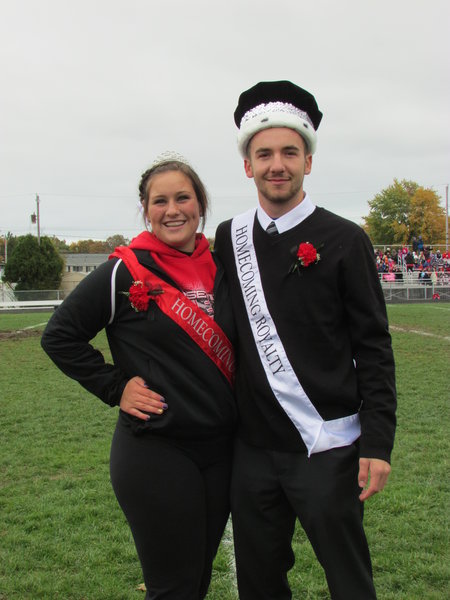 RHS crowns homecoming heroes