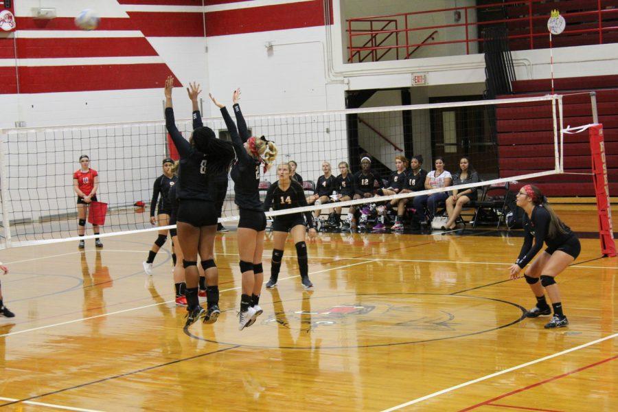 RHS Volleyball teams all take a win on parent night.