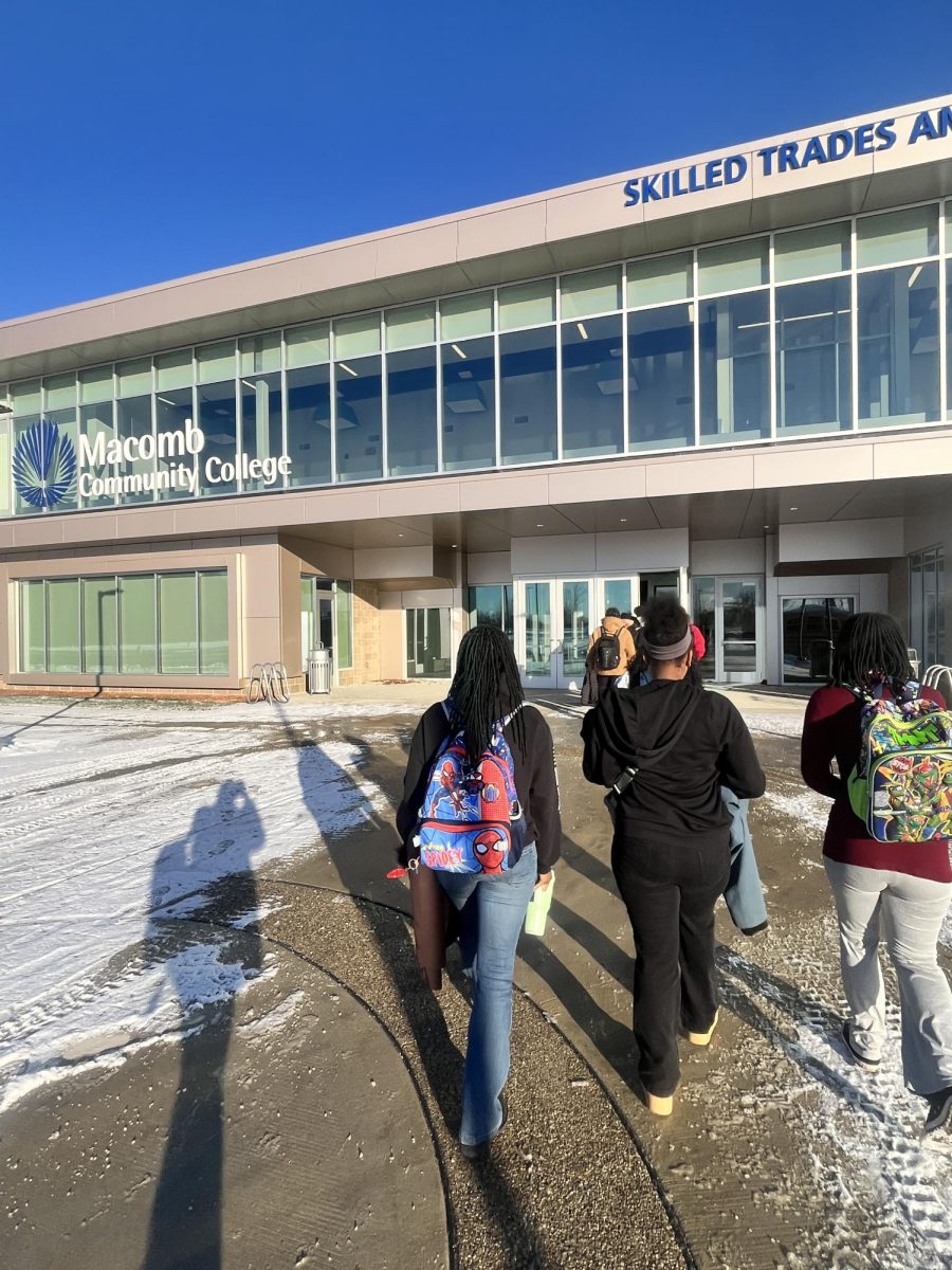 Seniors visit Macomb Community College