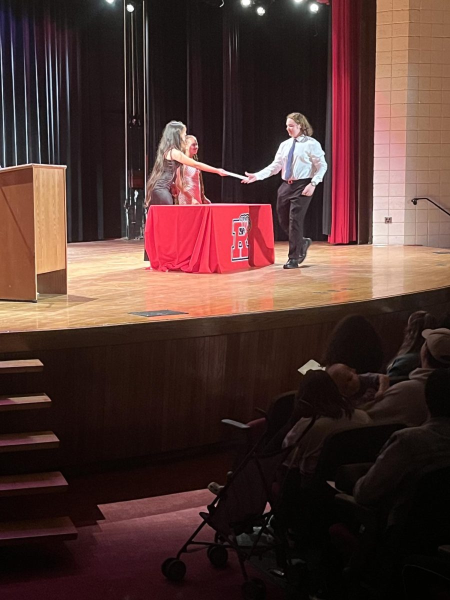 NHS Hosts Awards Night